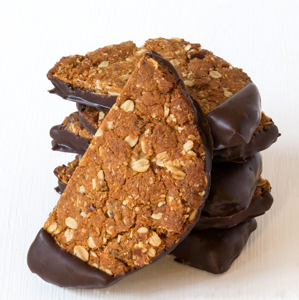 Date, Ginger & Oat Biscuit (pack of 6 biscuits)