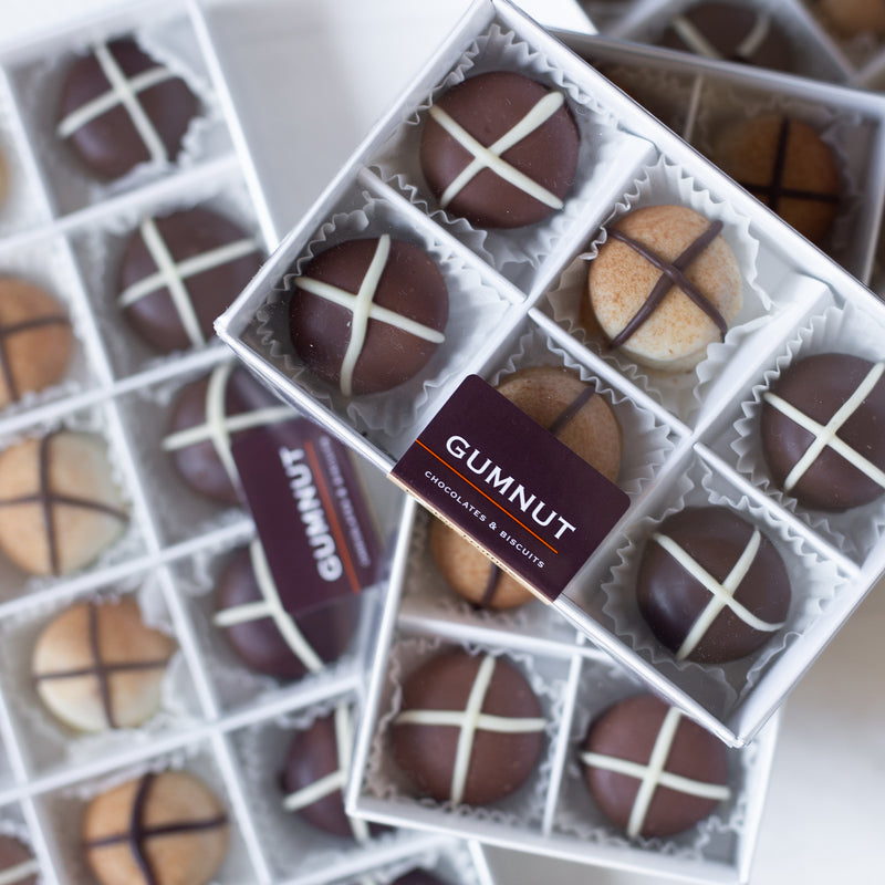 Assorted Chocolate "Hot Cross Bun" Truffles (box of 6 truffles/100 grams)